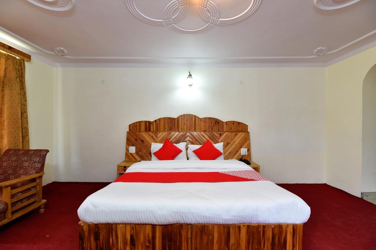Oyo 13232 Red Rose Cottage Manāli Buitenkant foto